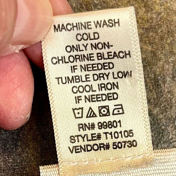 Daytrip Textured Floral Keyhole Long Sleeve Blouse Large - Picture 9 of 9